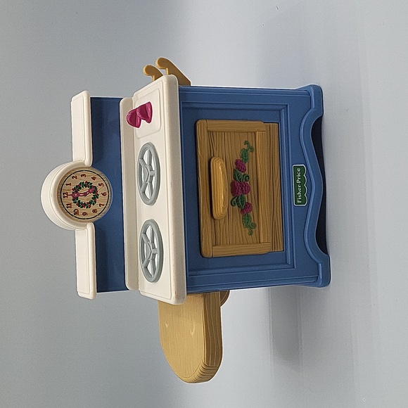 FISHER PRICE BRIARBERRY BEAR BERRY LYNN, ROCKING CHAIR & KITCHEN - Picture 9 of 12